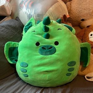 Gargoyle/ dragon squishmallow